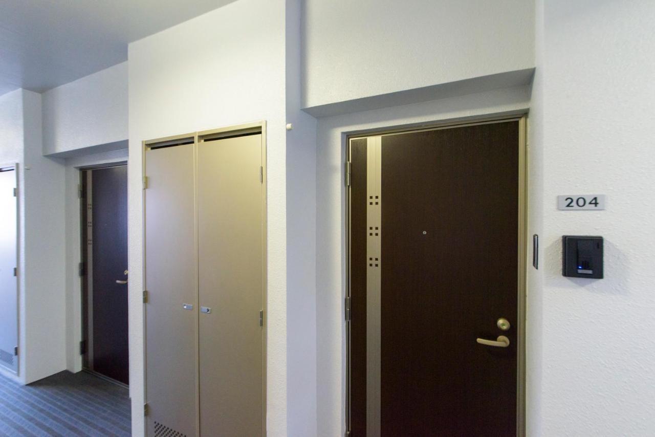 Aparthotel Mr. Kinjo In Uchidomari Ginowan Exterior foto